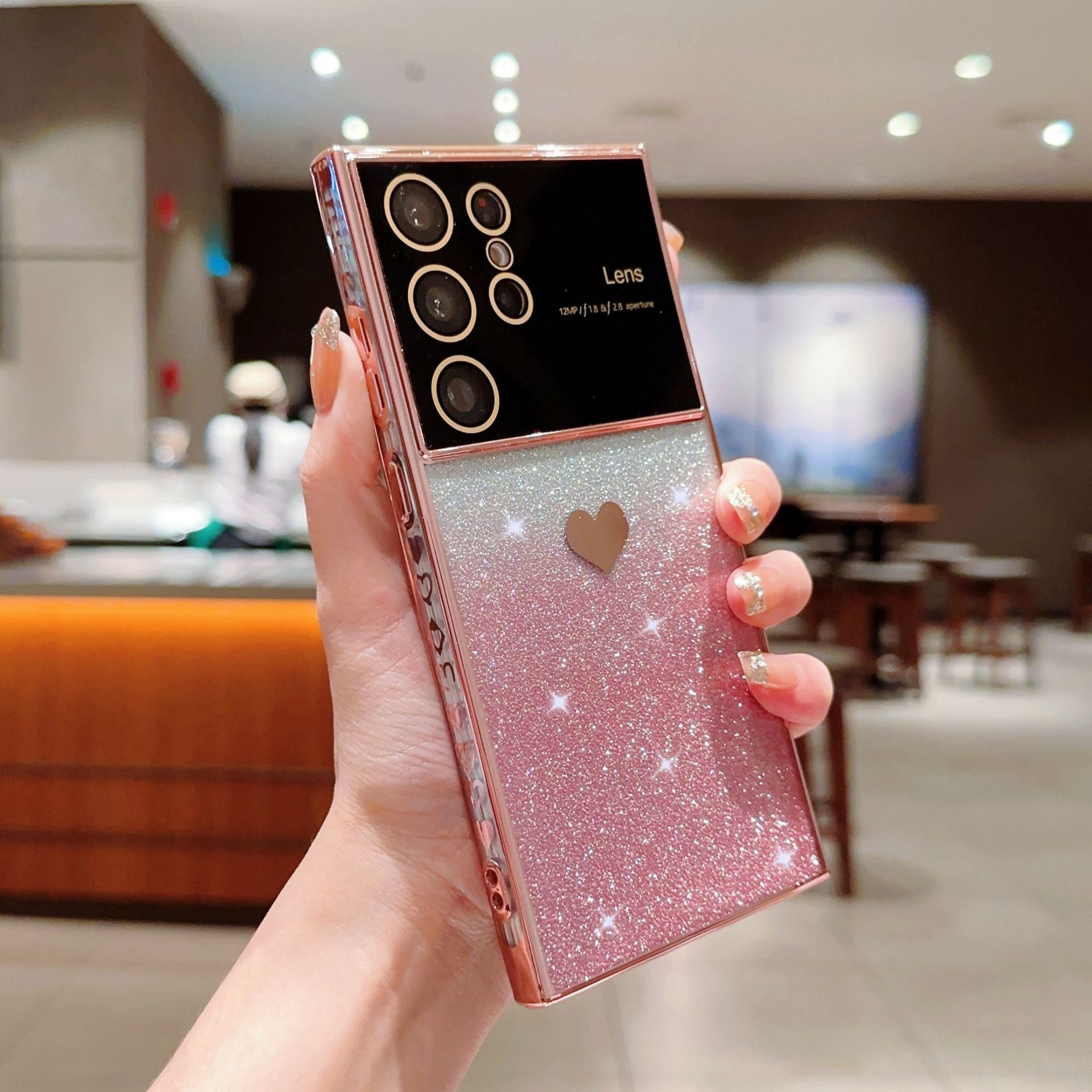 S23 ULTRA Gradient Heart Premium Case For Women